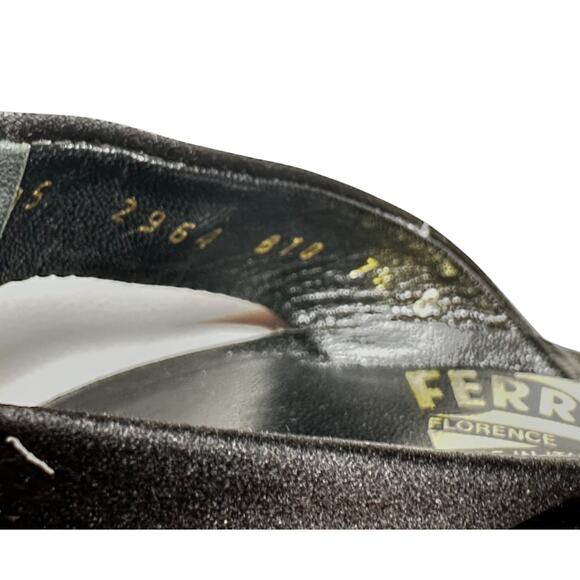 Salvatore Ferragamo Black Satin Slingback Open Toe Heels Sandals Size 7.5 - Picture 4 of 6